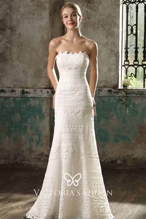 Ivory Patterned Lace Strapless Empire Waist Wedding Dress With