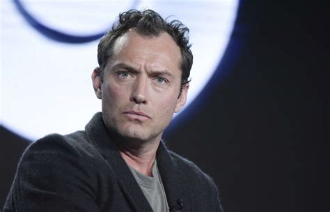 Jude Law Incarnera Le Jeune Dumbledore Dans Les Animaux Fantastiques