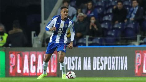 Movidas duas ações de execução contra a SAD do FC Porto a reclamar