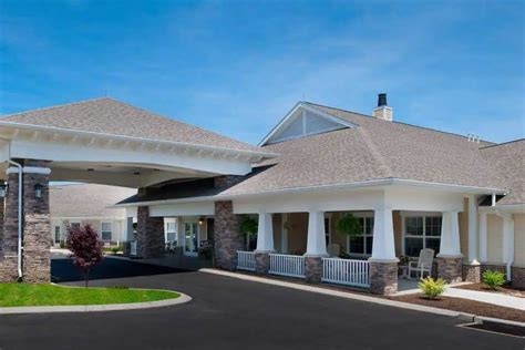 Colonial Courtyard at Bedford | Senior Living Community Assisted Living ...