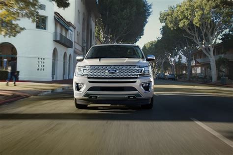 2019 Ford® Expedition Suv Photos Videos Colors And 360° Views Ford Ca