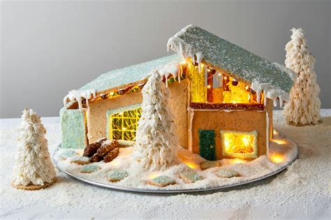 19 Beautiful Elaborate Gingerbread Houses