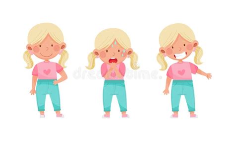 Adorable Blonde Fille Montrant Diff Rentes Motions Ensemble Mignon Enfant Avec Joyeux Effray