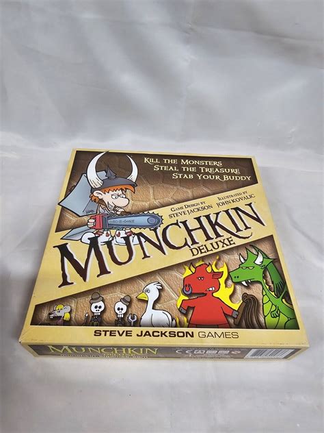 Steve Jackson Games Sjg Munchkin Deluxe Board Game Ebay