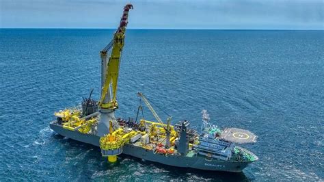 First Steel In Water At New Yorks First Offshore Wind Farm Iro