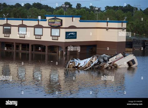 Beaumont Texas Usa Sept 5 2017 Flooding Along Interstate 10 Between Beaumont And Vidor