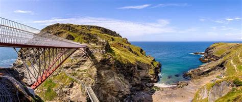 Tintagel Castle Bridge opens in Cornwall with gap in middle | blooloop