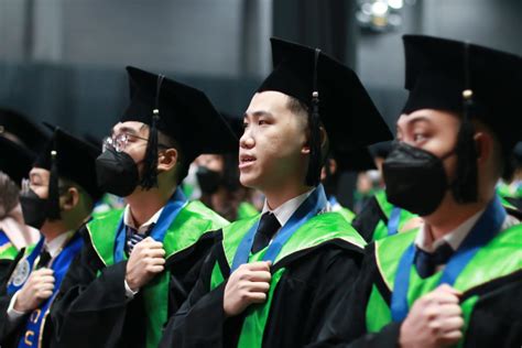 1000 Lebih Mahasiswa Universitas Ciputra Surabaya Diwisuda Secara