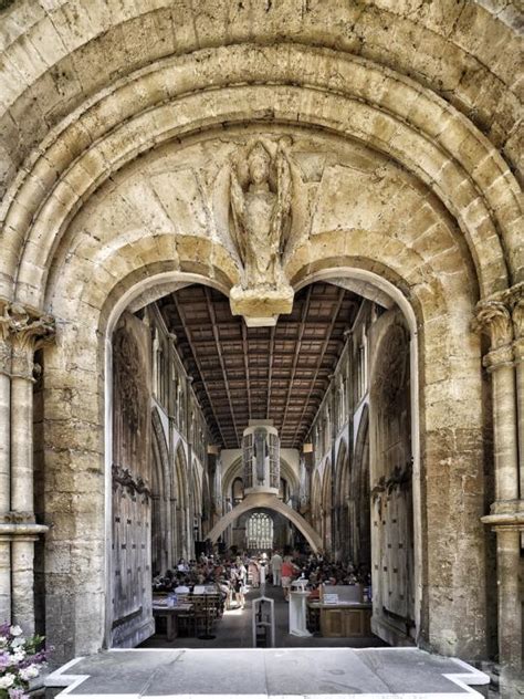 A peek inside Llandaff Cathedral | Shutterbug