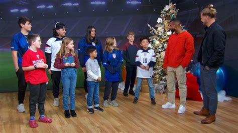 USMNT stars surprise young soccer superfans - Good Morning America