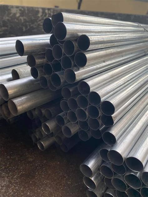 4 5 Inch Round 202 Stainless Steel Pipe Thickness 2 4 Mm At Rs 70