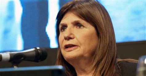 Patricia Bullrich Adelantó Que Harán Una Denuncia Penal Contra Los Manifestantes Que Quemaron