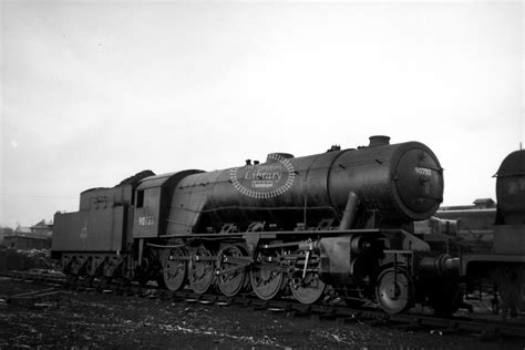 The Transport Library BR British Railways Steam Locomotive 90753