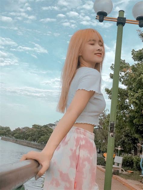 Hot girl thị phi tự nhận đẹp hơn Lisa bị tố thả thính quản lý có người yêu nhưng loạt tình