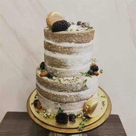 Naked Rustic Cake Food Drinks Homemade Bakes On Carousell