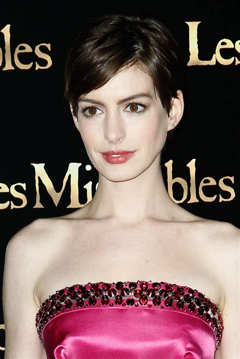 Anne Hathaway at Les Miserables premiere in Paris-15 | GotCeleb