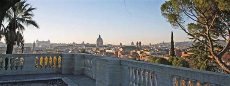 Roma Litiga Con La Fidanzata E Si Lancia Dalla Terrazza Del Pincio