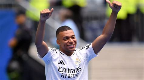 Kylian Mbappe leaves everyone fooled just days after starting Real ...