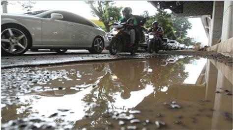 Lapor Jalan Rusak Di Kota Palembang Hubungi Nomor Layanan Ini