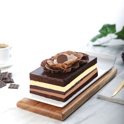 triple decker regular cakes dapur cokelat
