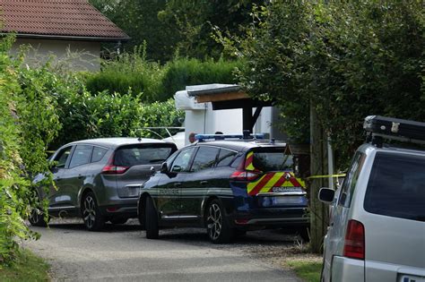 Isère Une septuagénaire découverte morte étranglée sous son lit