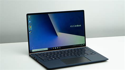 Ультрабук ASUS ZenBook 14 UX434: зачем показывать видео на тачпаде?