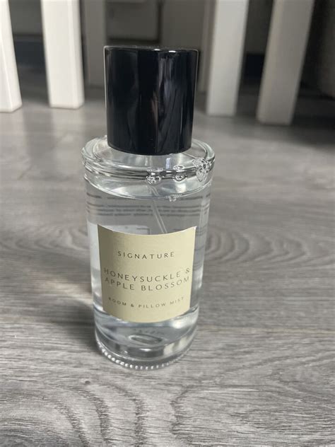 Marks And Spencer Signature Honeysuckle And Apple Blossom Mist 100ml Ebay