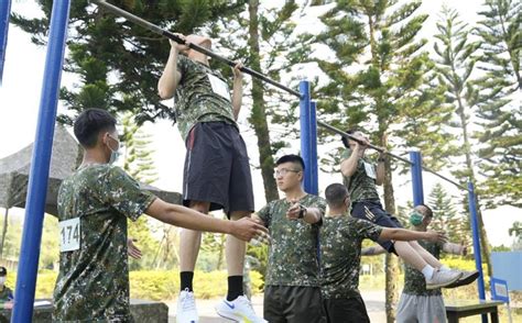 【榮耀印記】584旅戰技測考 全力以赴爭榮譽 論壇 一起來愛國 【榮耀印記】584旅戰技測考 全力以赴爭榮譽 青年日報