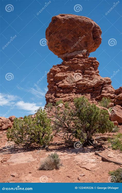 The Balanced Rock, Arches National Park, Utah Stock Photo - Image of stone, balanced: 122459226