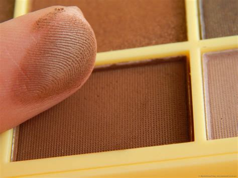 Makeup Revolution I Heart Revolution I Chocolate Naked Chocolate Eyeshadow Palette