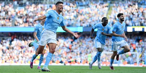 Football Manchester City Sacr Champion D Angleterre Pour La