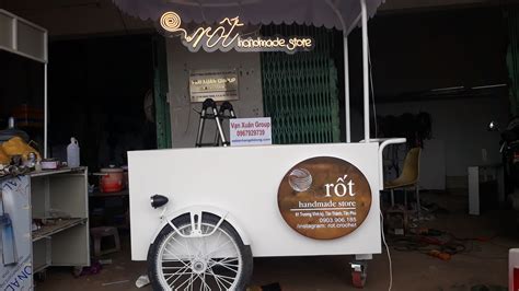 MẪU XE ĐẨY BÁN HOA HOT TREND GIA CÔNG THIẾT KẾ MIỄN PHÍ THEO YÊU CẦU