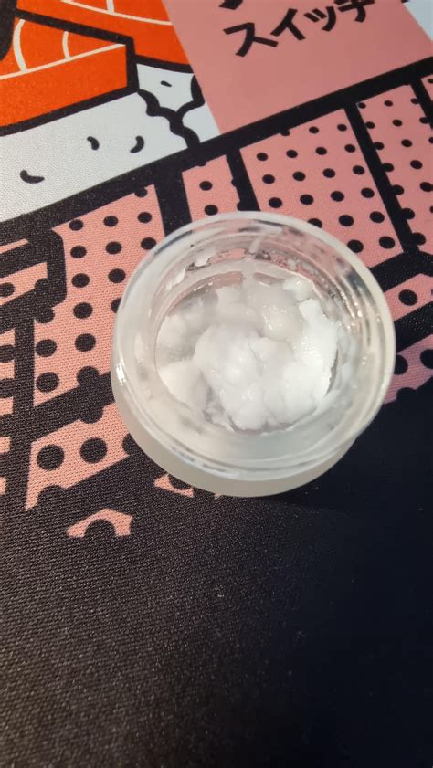 Bought a brand new 5g thing of 205G0.. Is it normal that it looks this ...