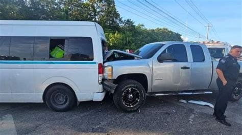 Grave Accidente En El Bulevar Playa Del Carmen Deja Varios Heridos Y Un