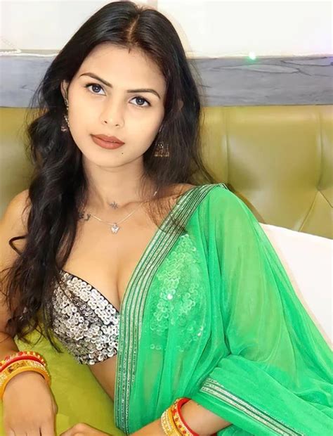 Hot Photos Of Arohi Barde Wiki Bio Web Series Instagram Photoshoots SpideyPosts