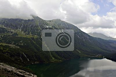 Tapeta Największe jezioro Morskie Oko w polskich Tatrach Znajduje się