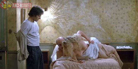 Naked Katrine Boorman in Marche à l ombre