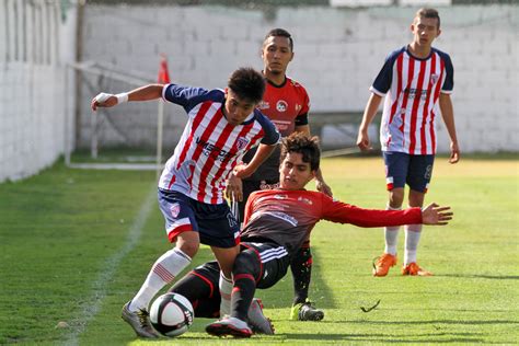 DeporPuebla CHIVAS LOS ÁNGELES SOCCER LE PEGA AL SUBLÍDER LANGOSTINEROS