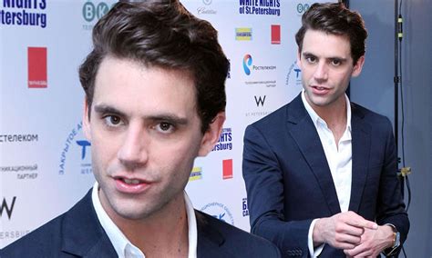 I M Gay Pop Star Mika Finally Confirms His Sexuality And Reveals New Songs Are About Men