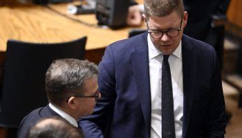 Antti Lindtman jyrähtää Milloin pääministeri viheltää pelin poikki