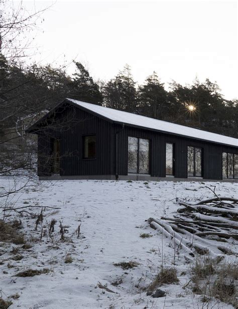 This Practical Single-Family House in Swedish Countryside Keeps Things ...