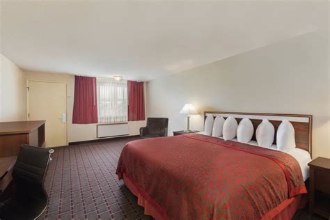 Days Inn by Wyndham Auburn | Auburn, WA Hotels