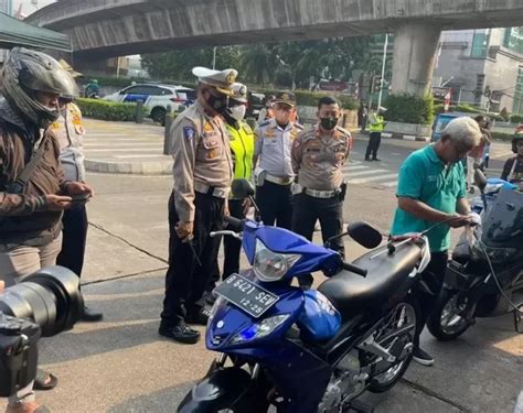 Dear Warga Ri Pemilik Kendaraan Awas Kena Tilang Gegara Tak Lolos Uji