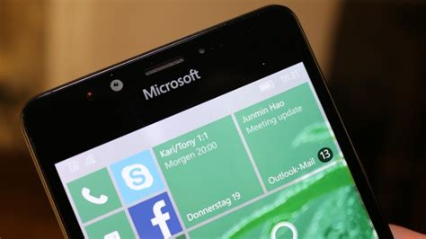 Lumia In Ersten Tests Microsoft Muss Viel Kritik Einstecken