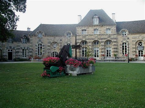 Château de Savigny les Beaune La Bourgogne