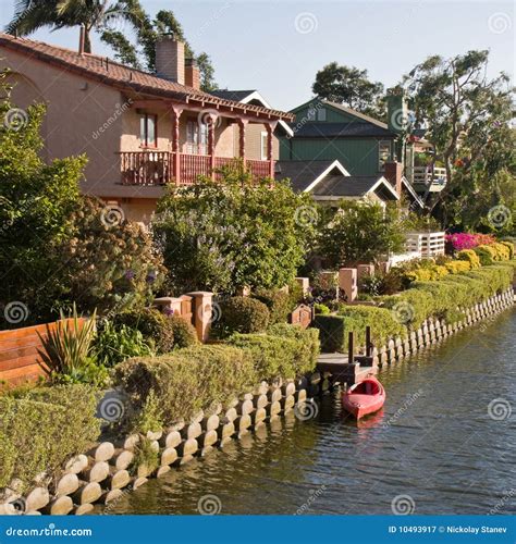 Venice Beach Canal Houses stock image. Image of residential - 10493917