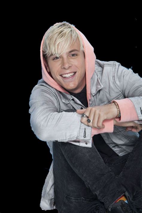 Pictures of Riker Lynch