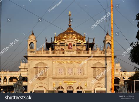 56 Gurudwara Hazur Sahib Nanded Stock Photos, Images & Photography ...