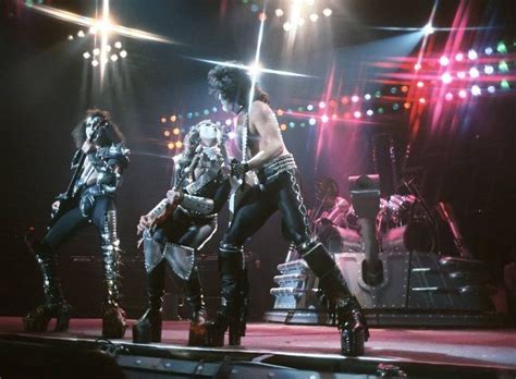 Pin By Anton Rybkin On Kiss Band Vinnie Vincent Kiss Band Vincent