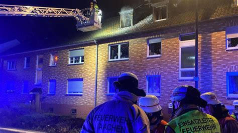 Brand In Eilendorf Zwei Bewohner Von Feuerwehr Gerettet Aachener Zeitung